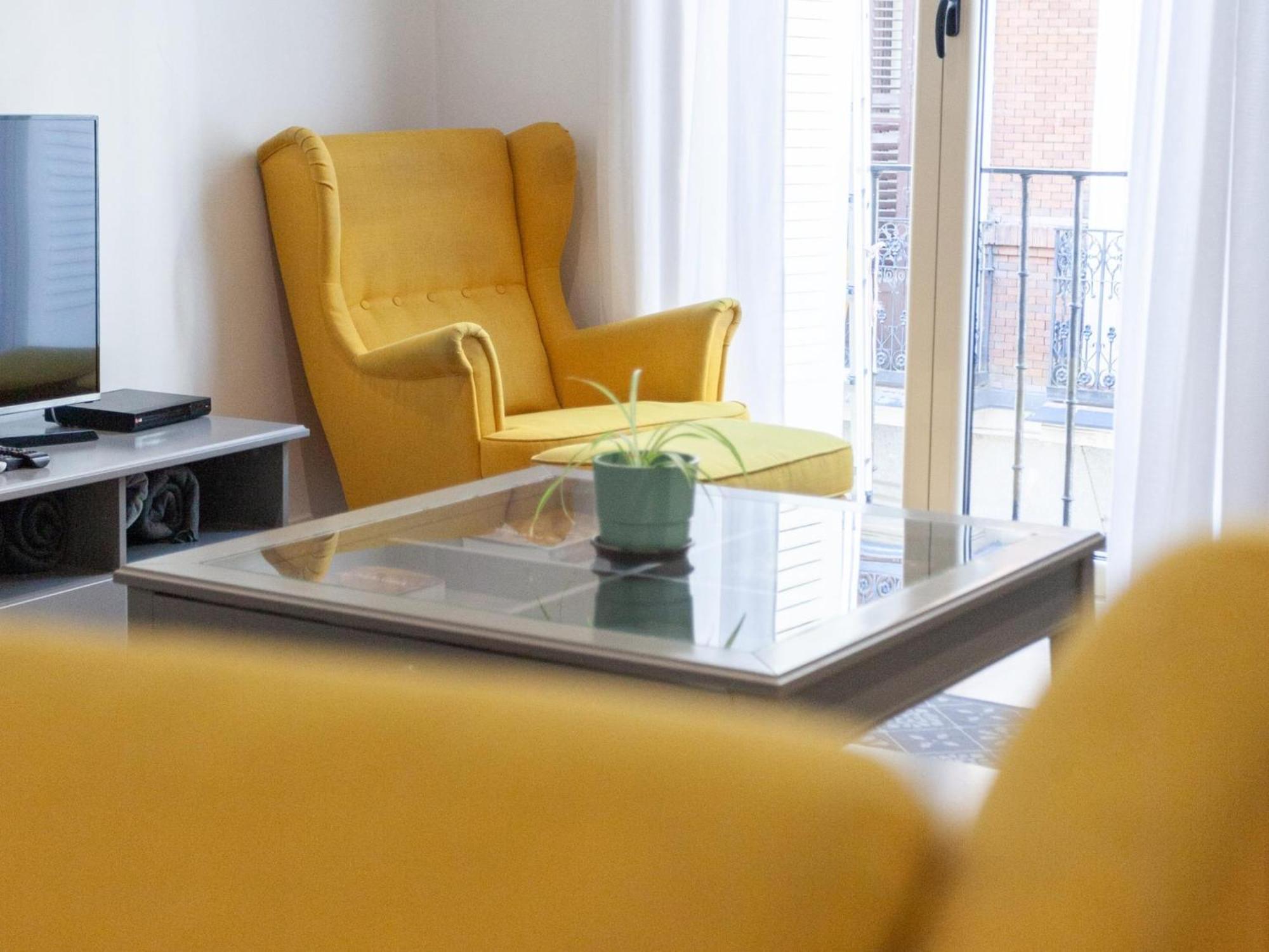 Enorme Y Acogedor Piso En La Puerta Del Sol Apartment Madrid Luaran gambar